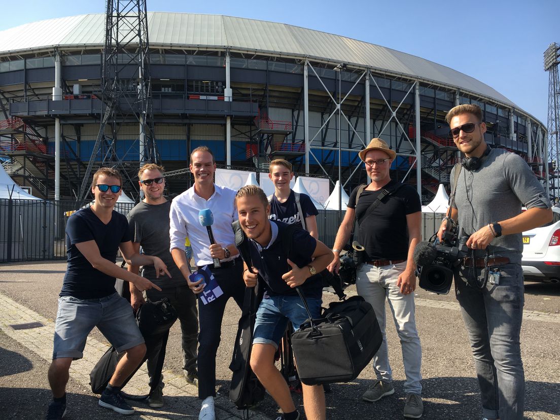 De medewerkers van RTV Rijnmond die op de Open dag aan het werk zijn