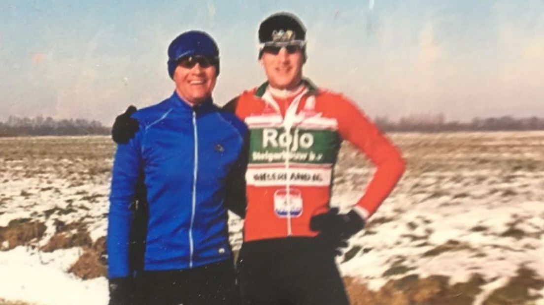 Jan en Erik Jan Kooiman na een van hun eerste gezamenlijke schaatstochten