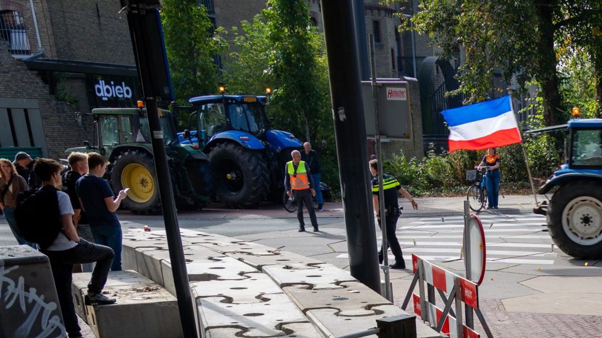 Trekkers, sprekers en een petitie: boeren verlaten Leeuwarden na protest tegen stikstofplannen