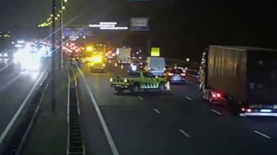 Uur vertraging op snelweg door ongeluk