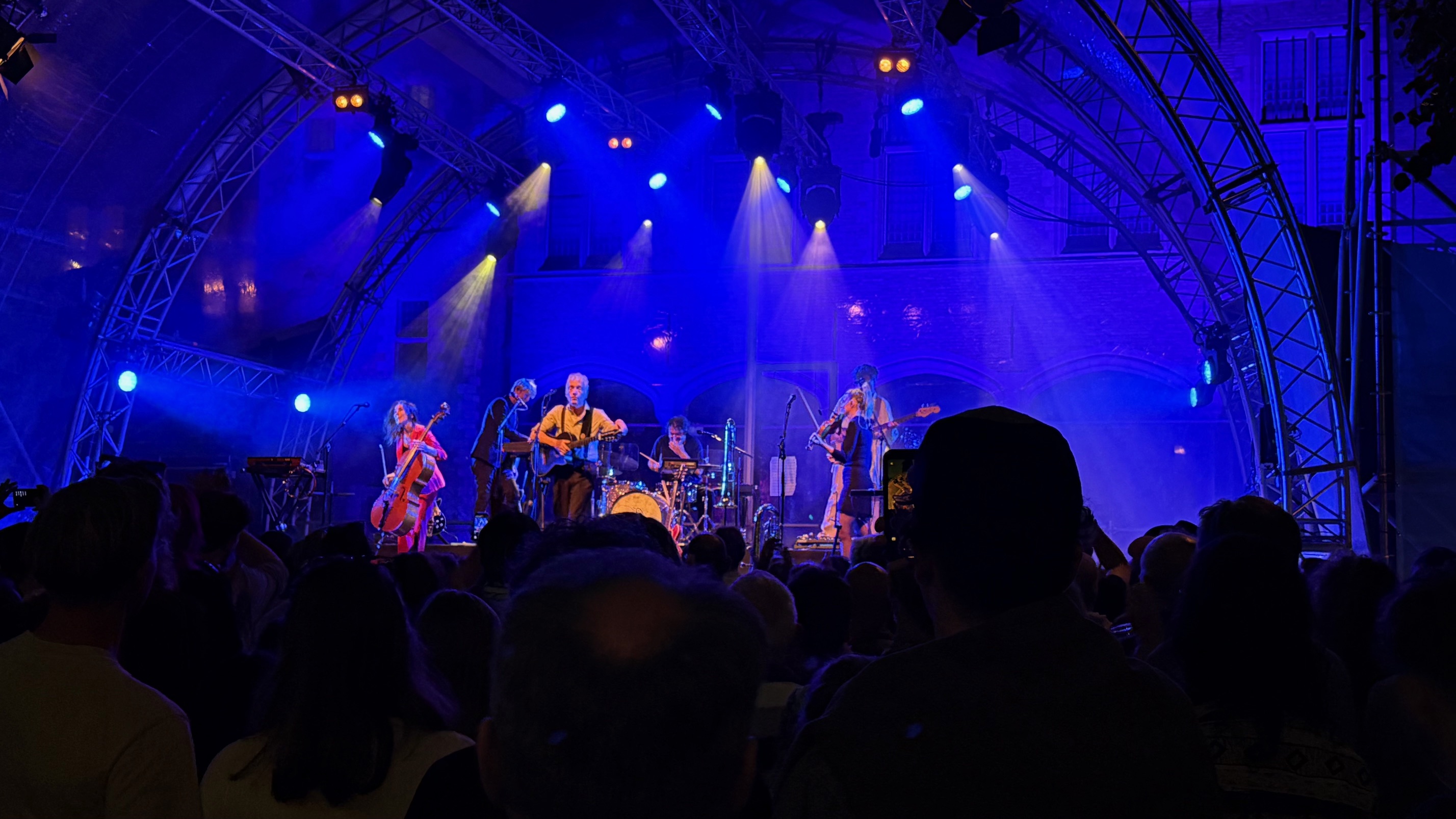 PopMonument werkt samen met Vestrock en dropt eerste namen: Spinvis, Broeder Dieleman en PAUW