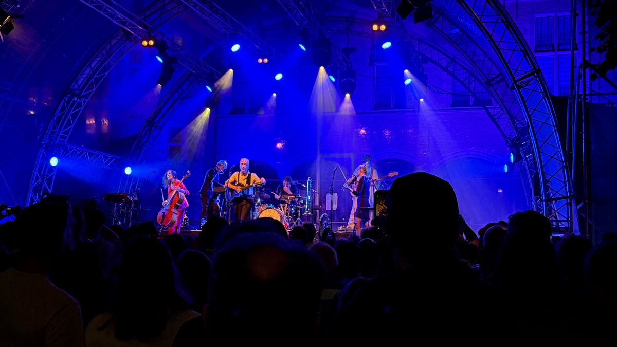 PopMonument werkt samen met Vestrock en dropt eerste namen: Spinvis, Broeder Dieleman en PAUW