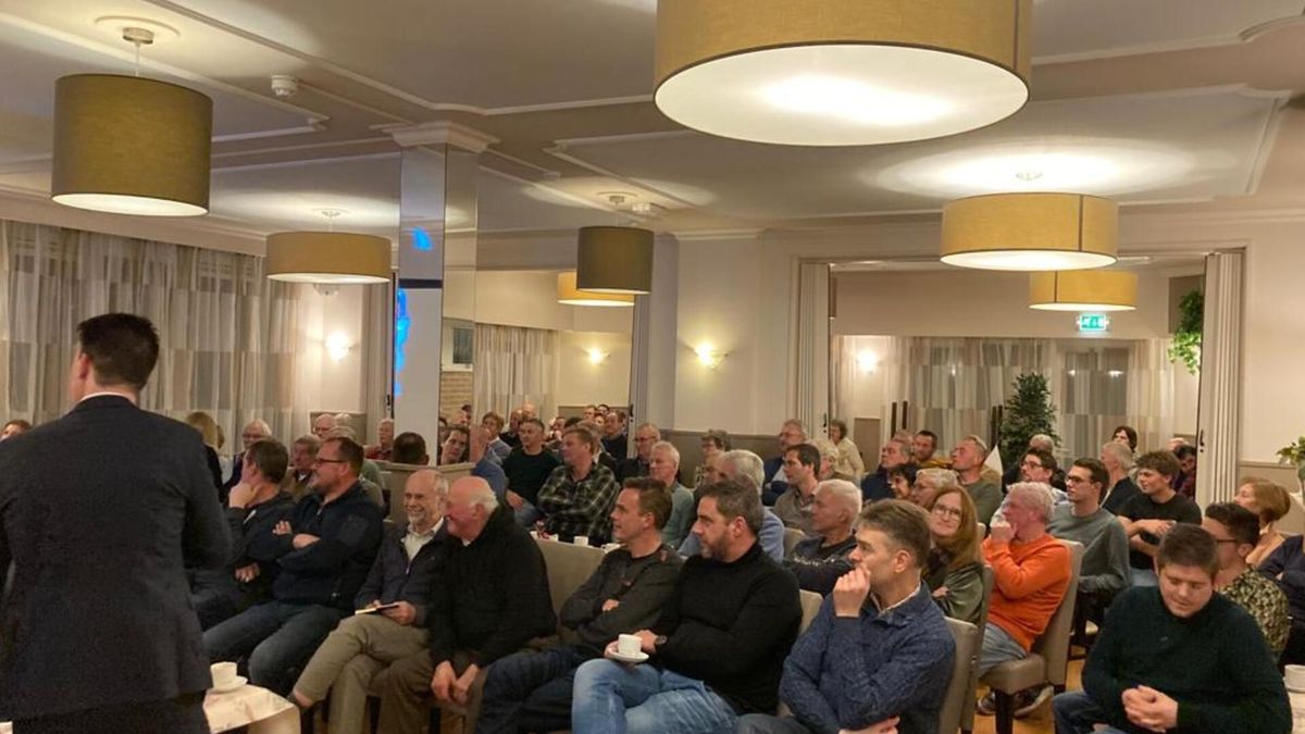 Vragenvuur door inwoners Aagtekerke over verkeer: 'Wij moeten bloeden voor de drukte'