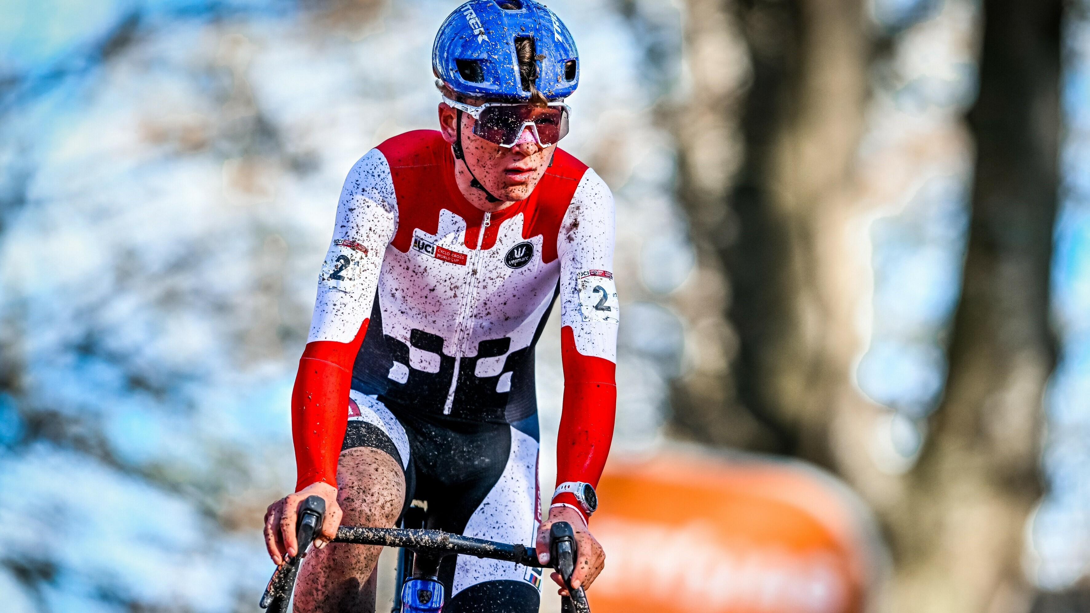 Haverdings wint in Benidorm en pakt eindzege wereldbekerklassement bij beloften