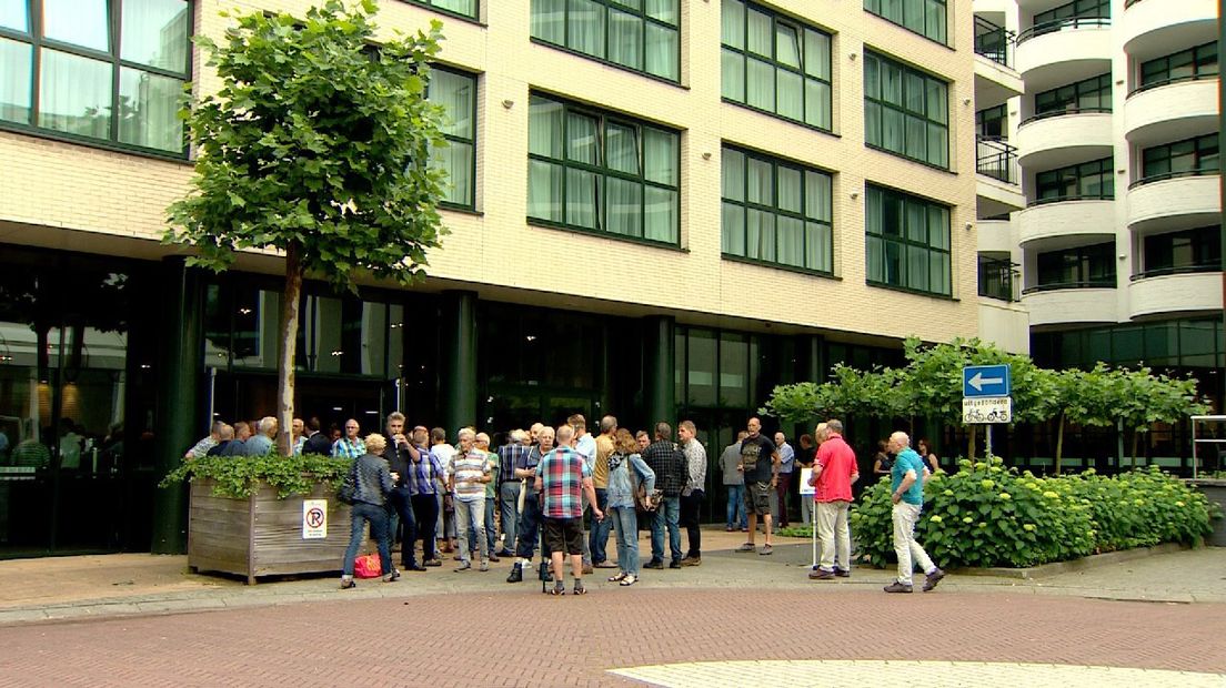 Slachtoffers worden vanochtend bijgepraat (Rechten: RTV Drenthe/Jeroen Kelderman)
