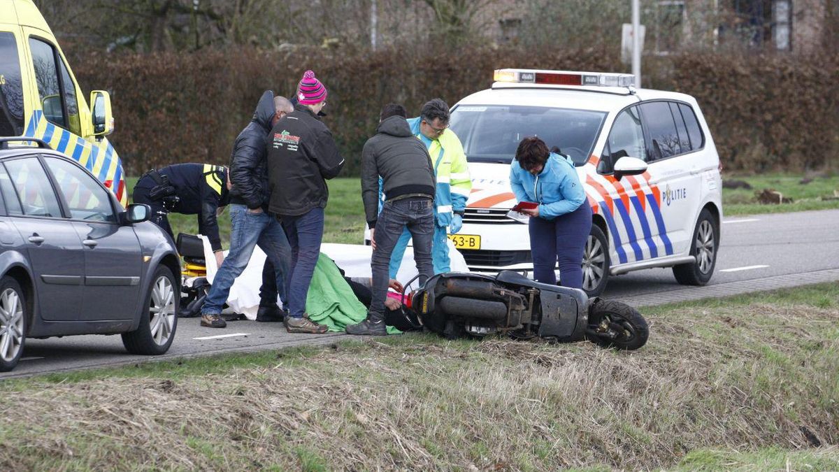 Scooterrijder gewond bij ongeluk in Nieuwe Krim