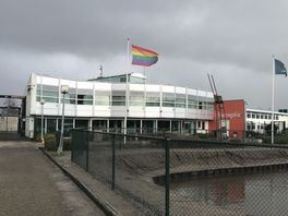 Inspectie houdt zorgen over halfopen asielopvang Hoogeveen