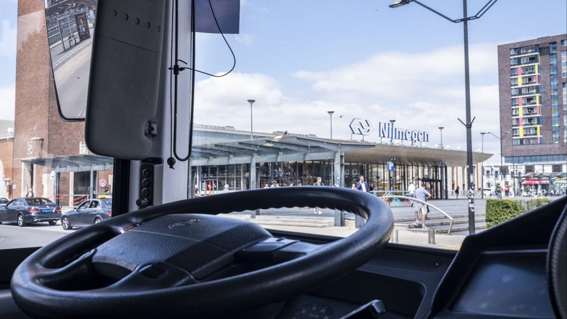 Komende Dagen Minder Bussen Door Stakingen - Omroep Gelderland