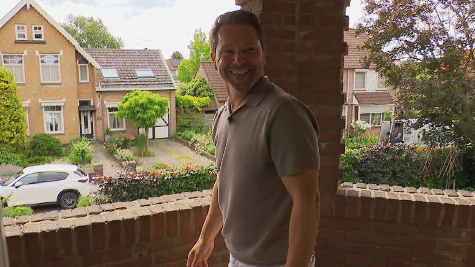 Nog steeds krijgt Hugo de Jonge coronahaat over zich heen, zelfs jeugdvriend ontvangt negatieve appjes