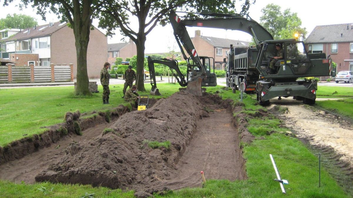 Defensie legt jeu de boulesbaan aan in Bovensmilde