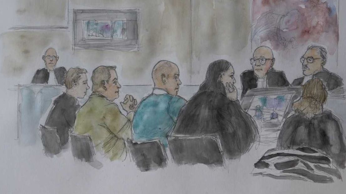 De rechtbank heeft de broers Björn en Gjordan D. veroordeeld voor het doodschieten van twee andere broers bij een schietpartij in mei 2016 in café Istanbul in Nijmegen.