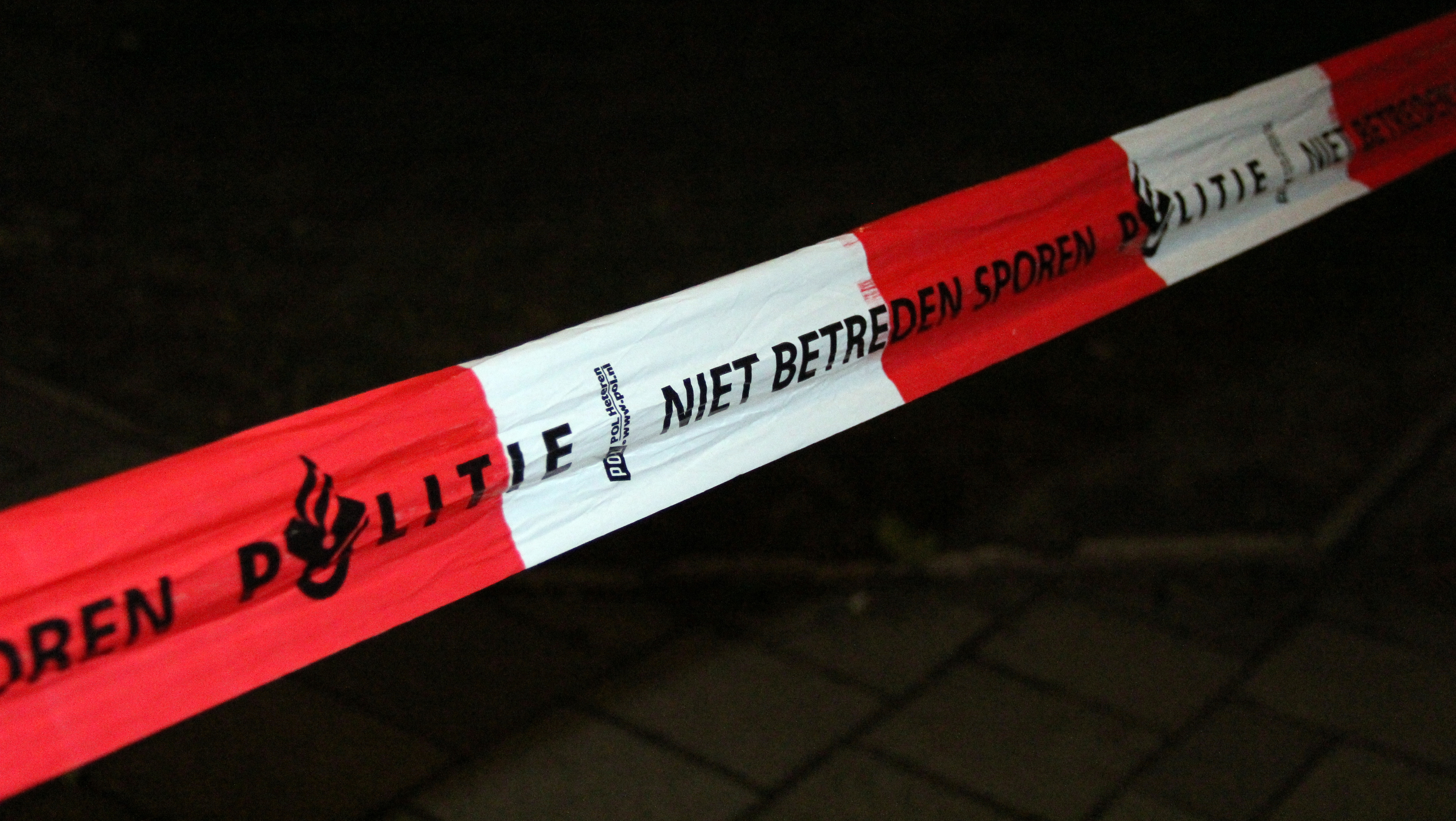 Jongen (17) Neergestoken In Schiedam | Verdachte Explosie Schammenkamp ...