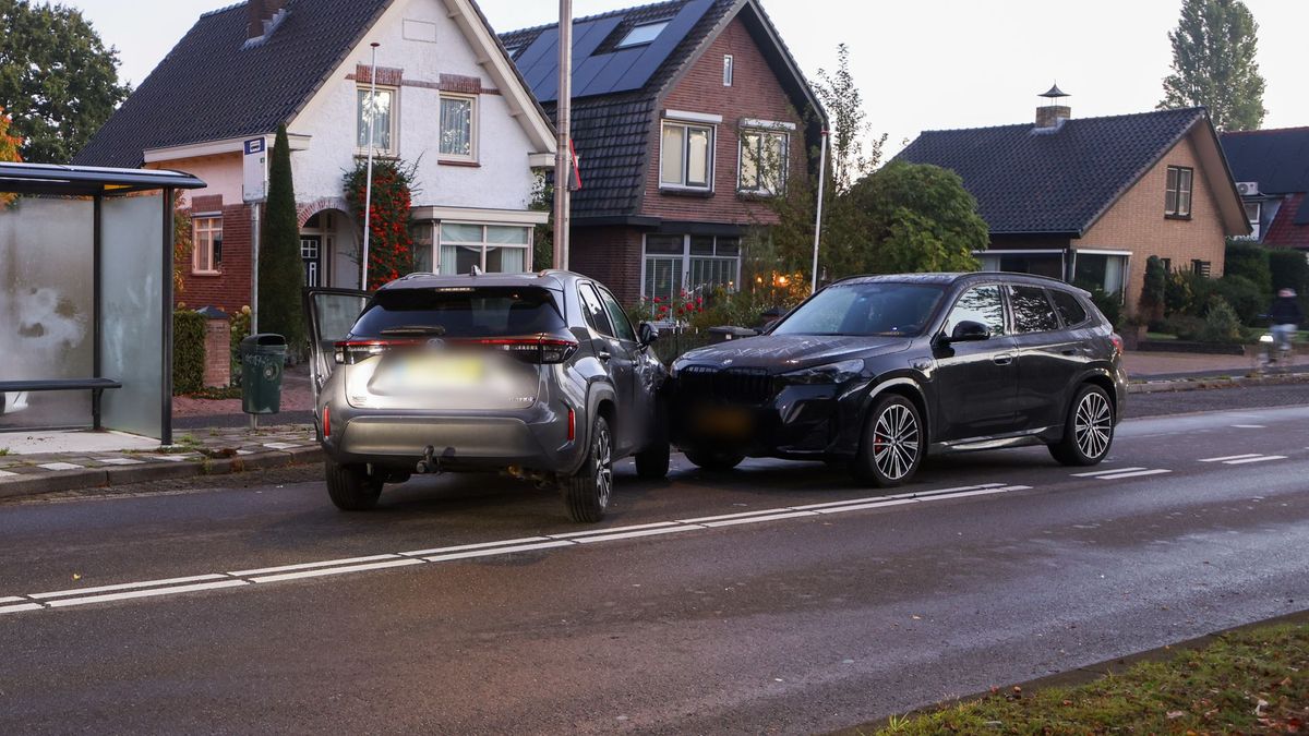 Grote vertraging na ongeval met drie auto's