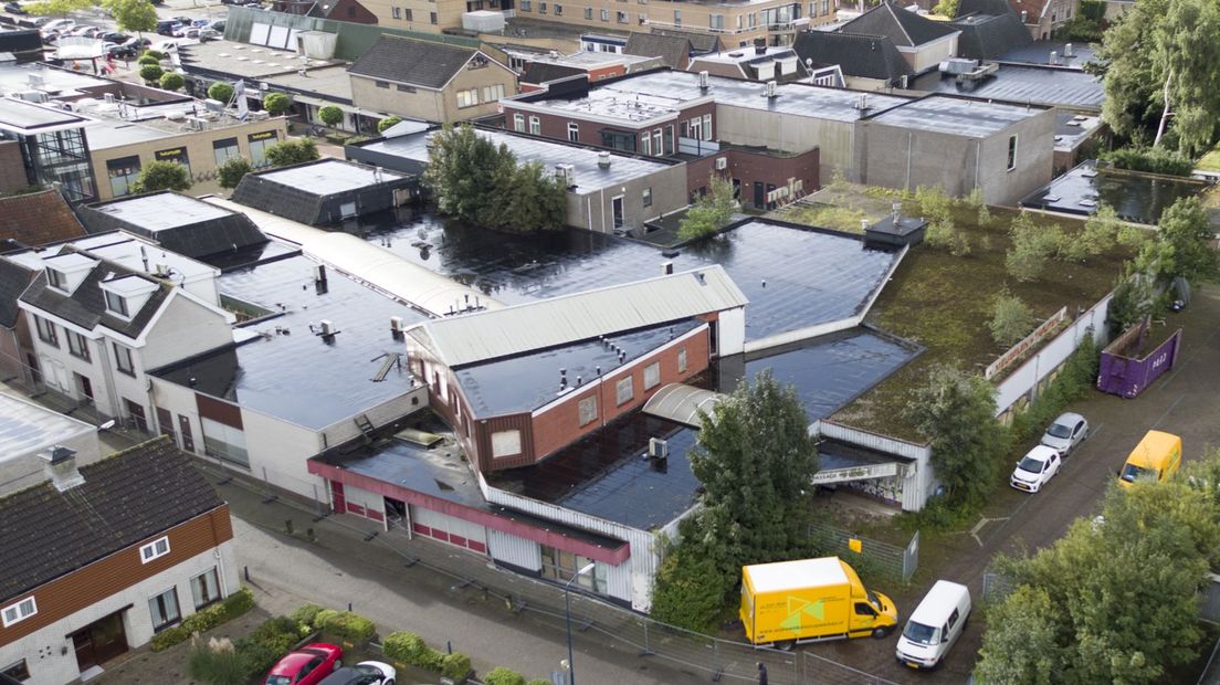 Luchtfoto van winkelpassage Molenhof, vanmorgen genomen.