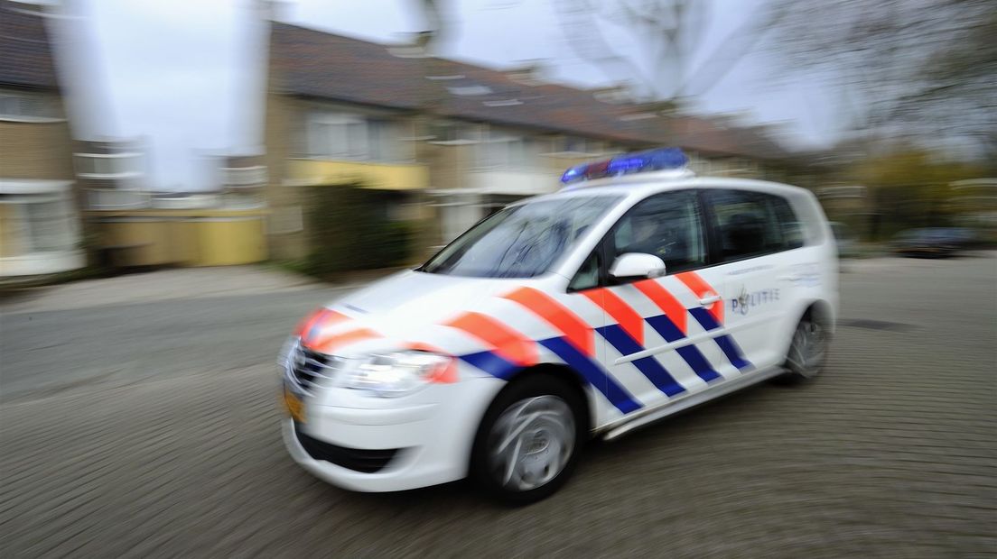 Politieauto in de achtervolging (archieffoto)