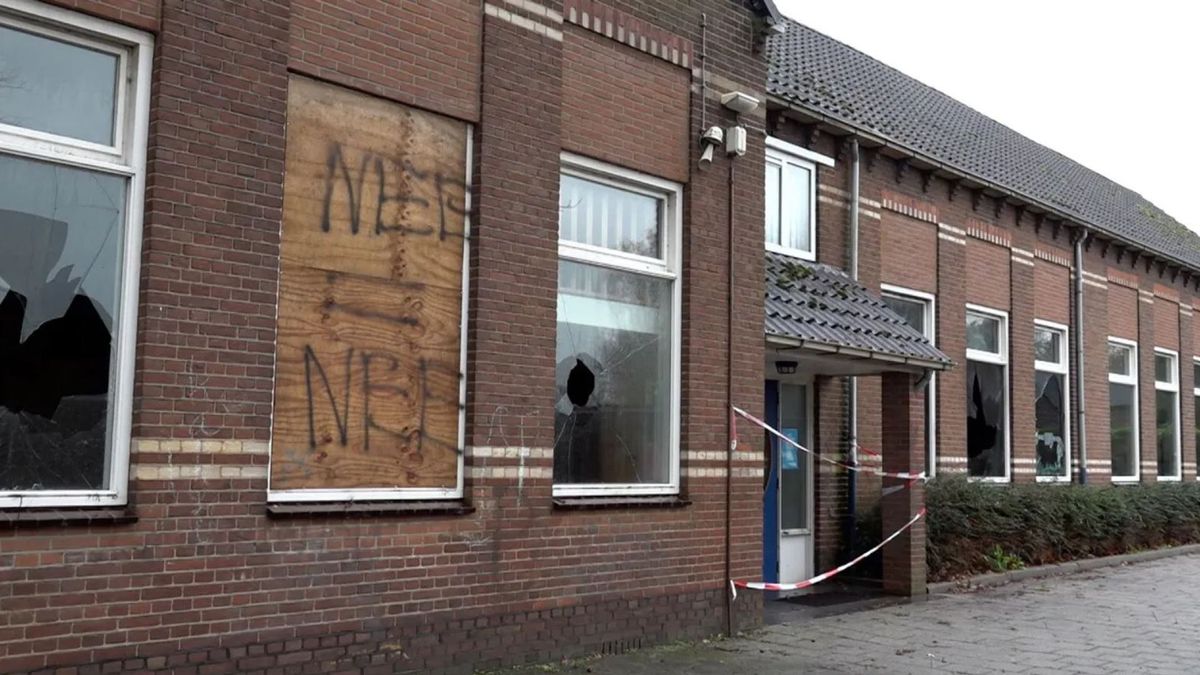 Man van bed gelicht wegens brandstichtingen in opvanglocatie voor vluchtelingen in Schuinesloot