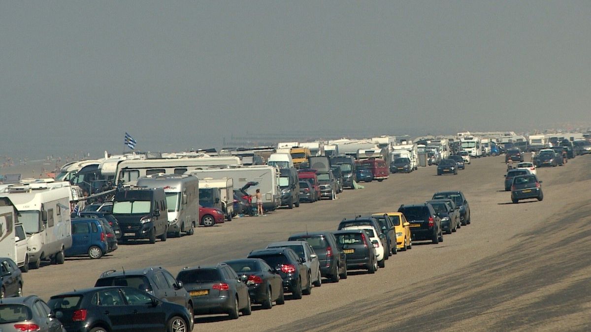 Gemeente stelt betaald parkeren uit in Vrouwenpolder, Westkapelle en Oostkapelle