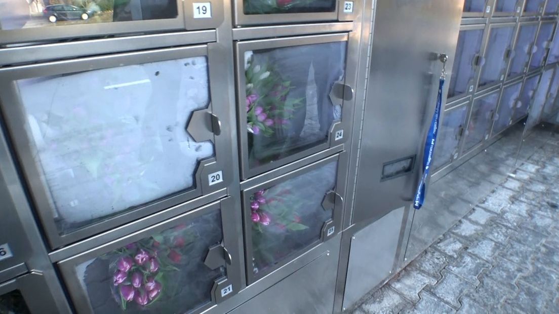 De tulpenautomaat is verplaatst (Rechten: RTV Drenthe/Aaldert Oosterhuis)