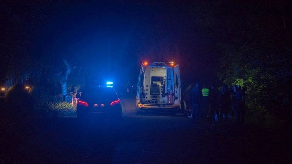 De man werd in de nacht van 10 op 11 juli zwaargewond gevonden in een greppel