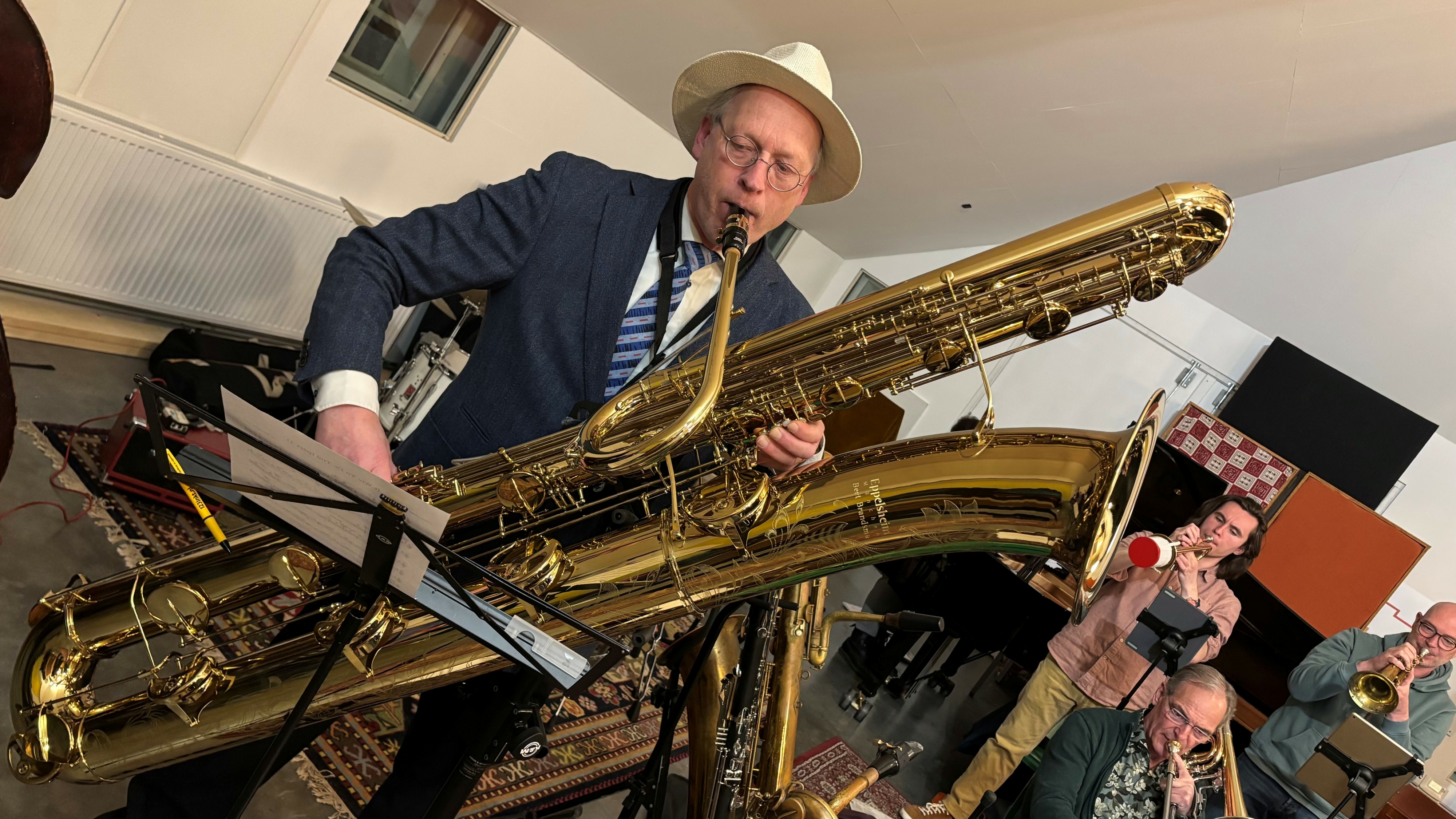 Jazzorkest jout fariaasje oan streektaalmuzyk: "Veel bands met hetzelfde geluid"