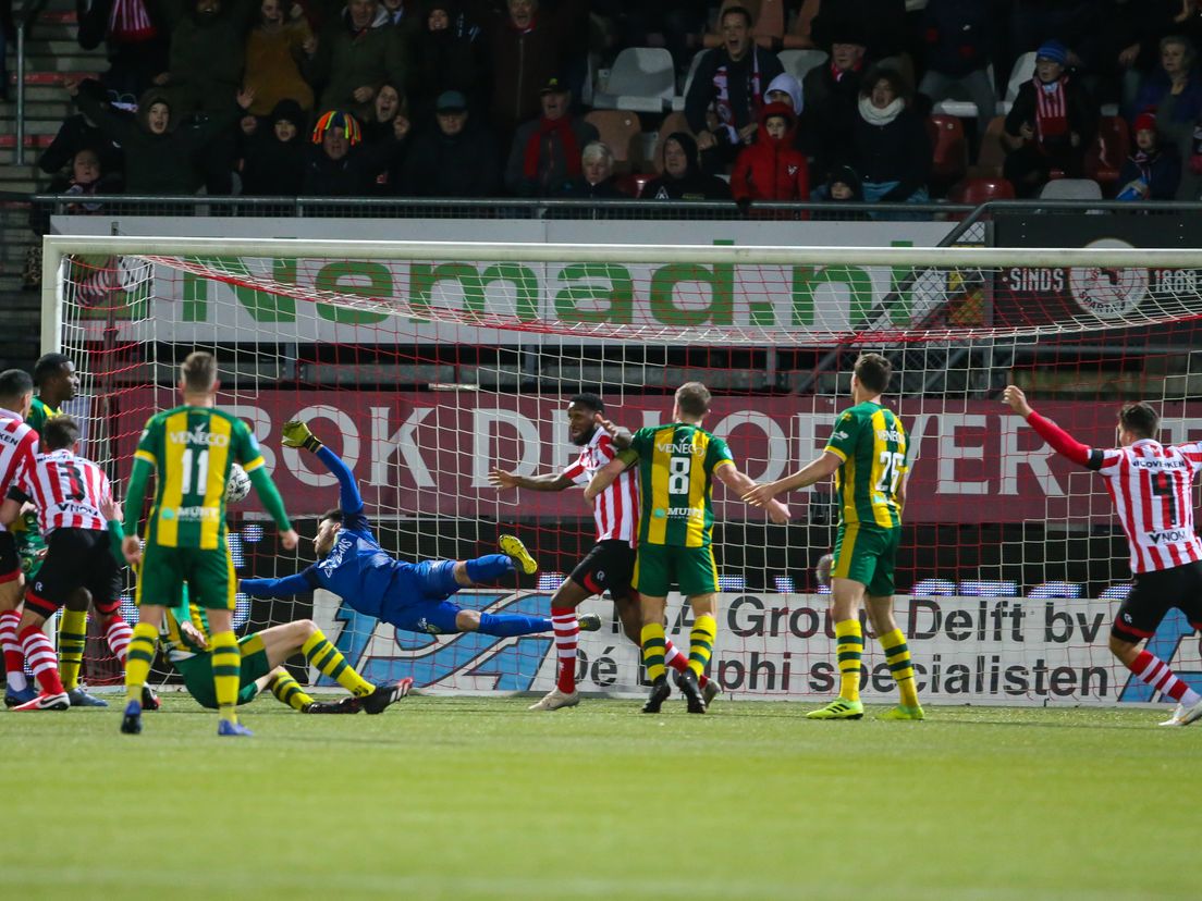 Sparta scoort de 3-1 tegen ADO Den Haag (Bron: VK Sportphoto - Mischa Keemink)