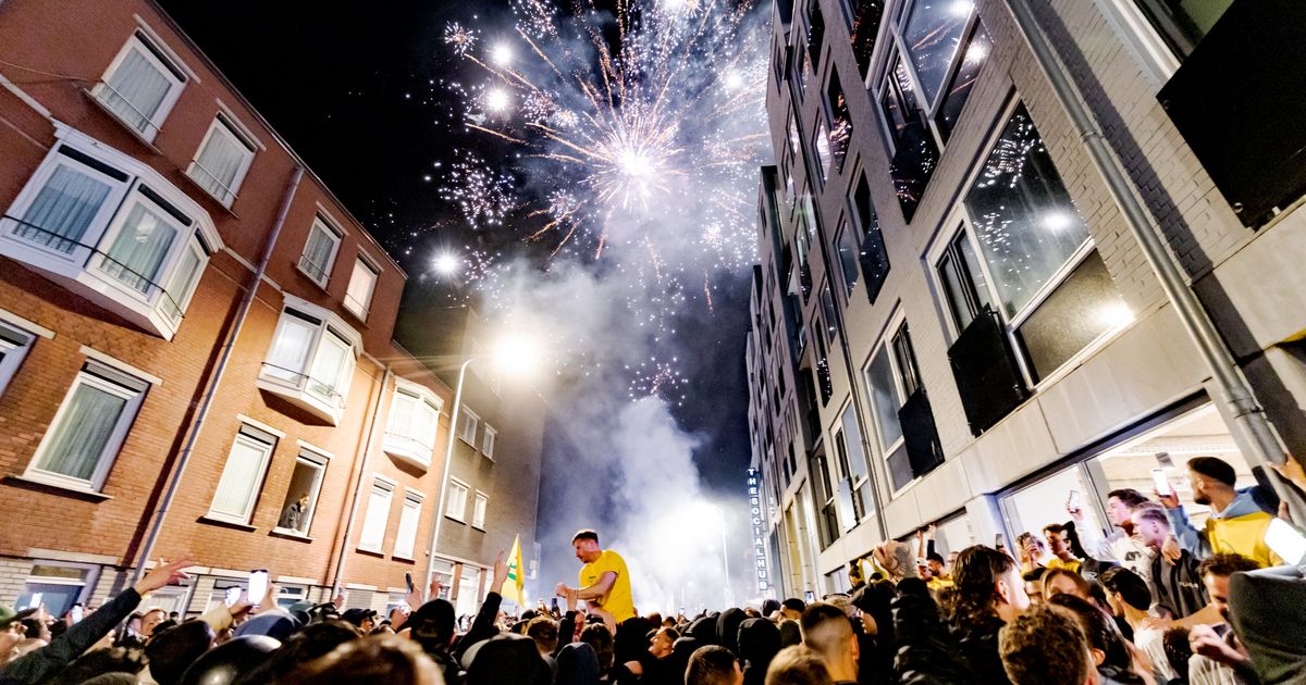 ADO Den Haag Championship Celebration: Fans Take to the Streets with Fireworks