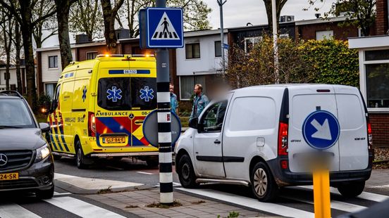 Voetganger aangereden op zebrapad