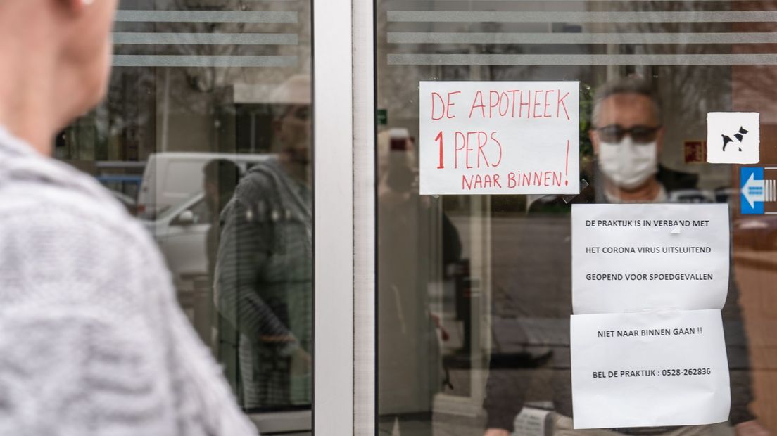 Apotheek alleen geopend voor noodgevallen (Rechten: RTV Drenthe / Kim Stellingwerf)