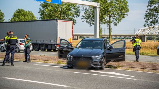 Flinke file door aanrijding in Arnhem