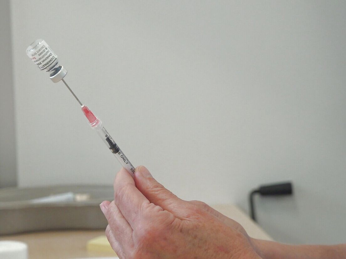 Coronavaccinatie kan weer gehaald worden door mensen met hoger risico