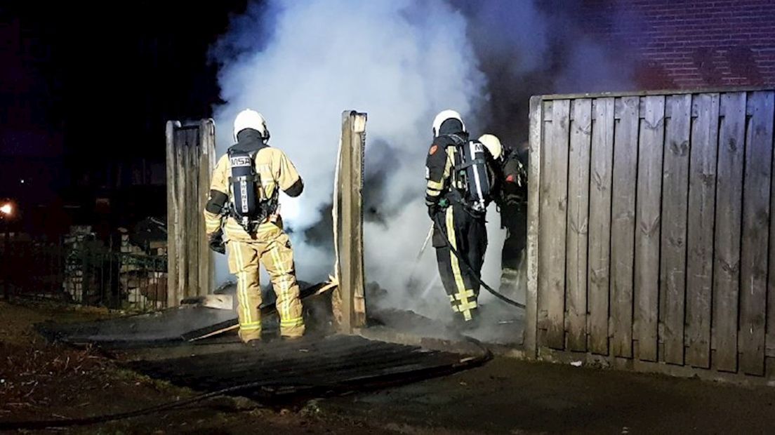 De schuur brandde volledig uit