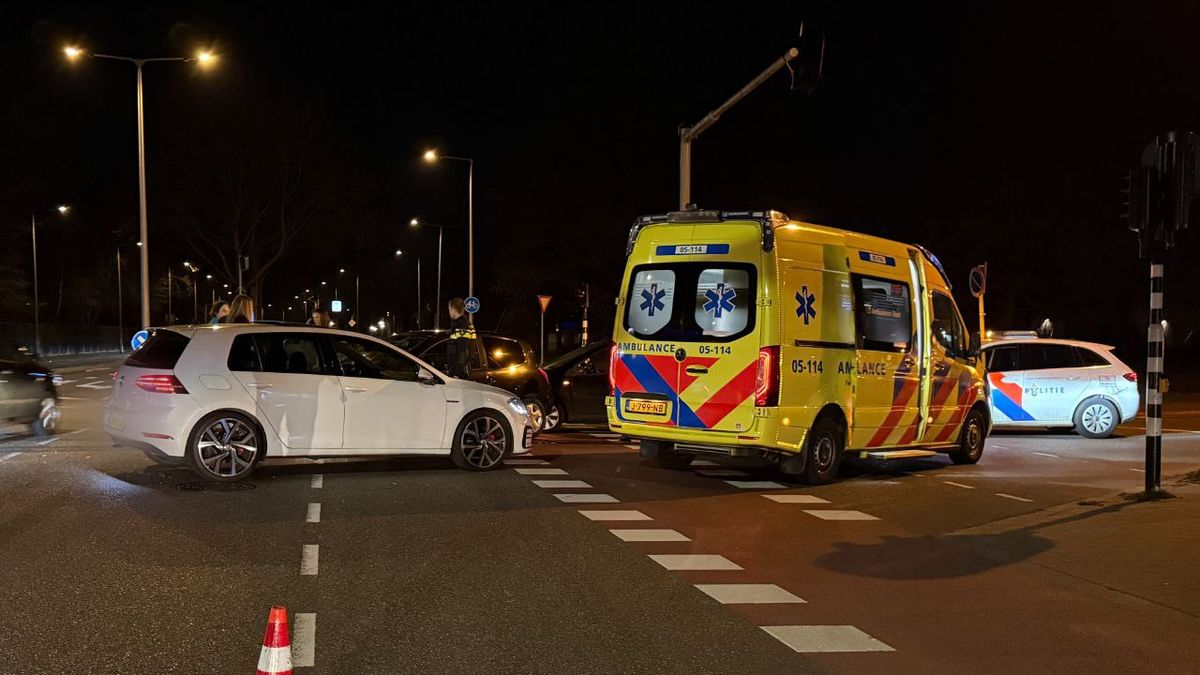 112 Nieuws: Wielrenner gewond in Dedemsvaart | Brand in schuur Den Ham