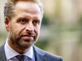 Minister De Jonge waarschuwt Overijssel voor terugval woningbouw: "Blijf actief sturen"