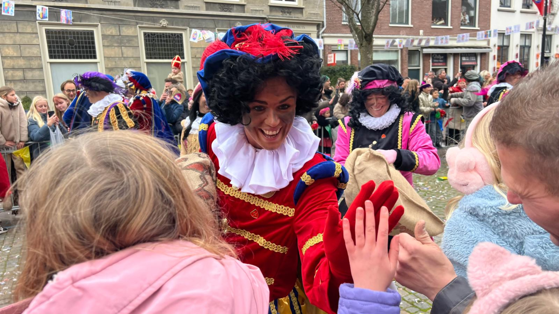 VIDEO: Zo kwam de Sint aan in Vianen