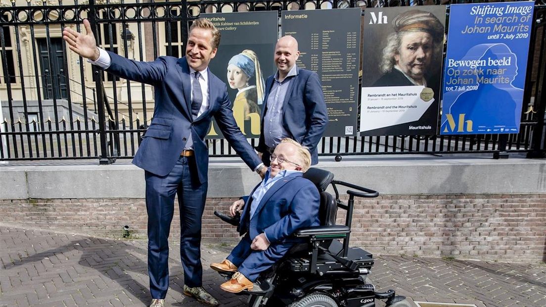 Rick Brink uit Hardenberg op bezoek bij de ministerraad