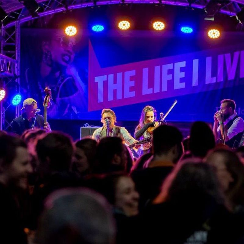 275 000 Bezoekers Voor The Life I Live In Den Haag Omroep West 275-000-bezoekers-voor-the-life-i-live-in-den-haag-omroep-west