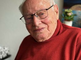 Benno Troostwijk (97) vereeuwigd in een struikelsteen: "Blij dat ik het heb beleefd"