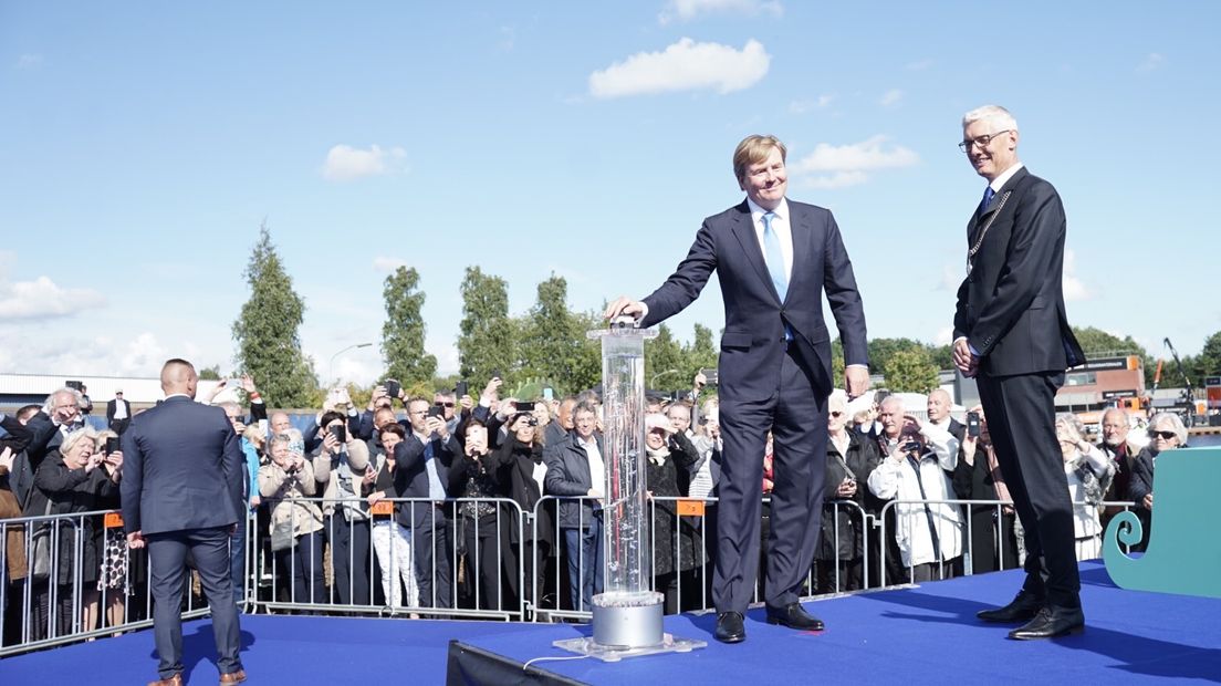 De koning verrichte de openingshandeling vanmiddag (Rechten: Kim Stellingwerf / RTV Drenthe)