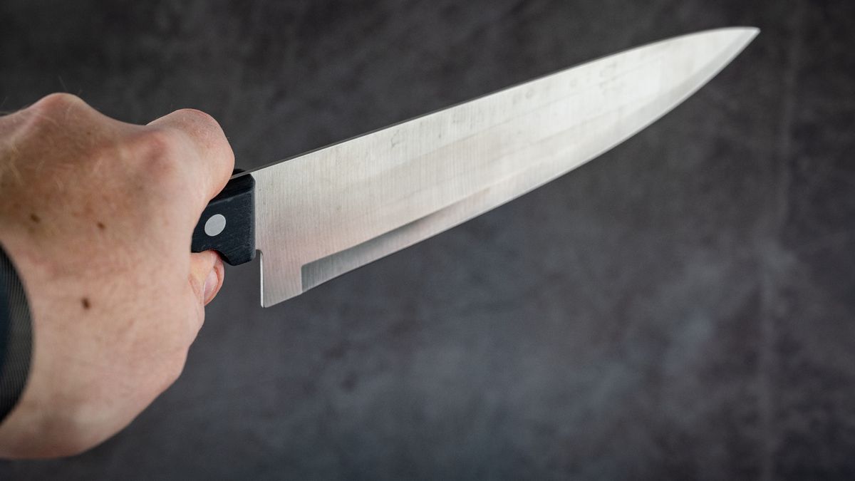 OM eist cel tegen Winschoter voor oplichting en bedreiging met mes bij seksafspraak