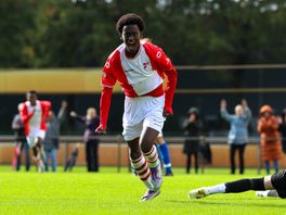 Feyenoord neemt FC Emmen-talent over: 'Type Nsona'