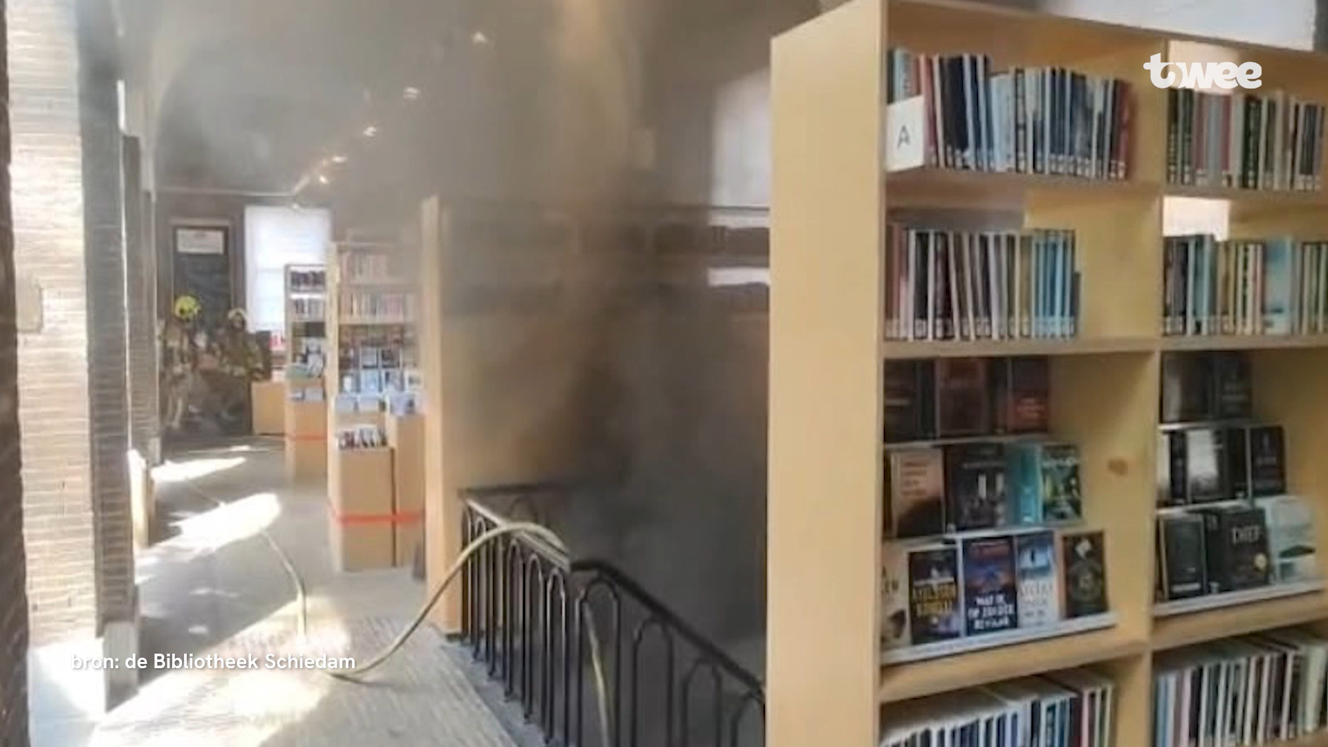 De brand in de bibliotheek zorgde voor rookschade