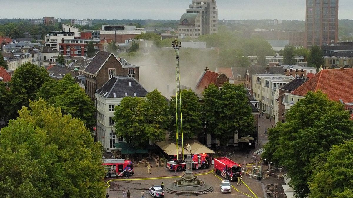 Woningbrand in het centrum van Deventer onder controle, NL-Alert ingetrokken
