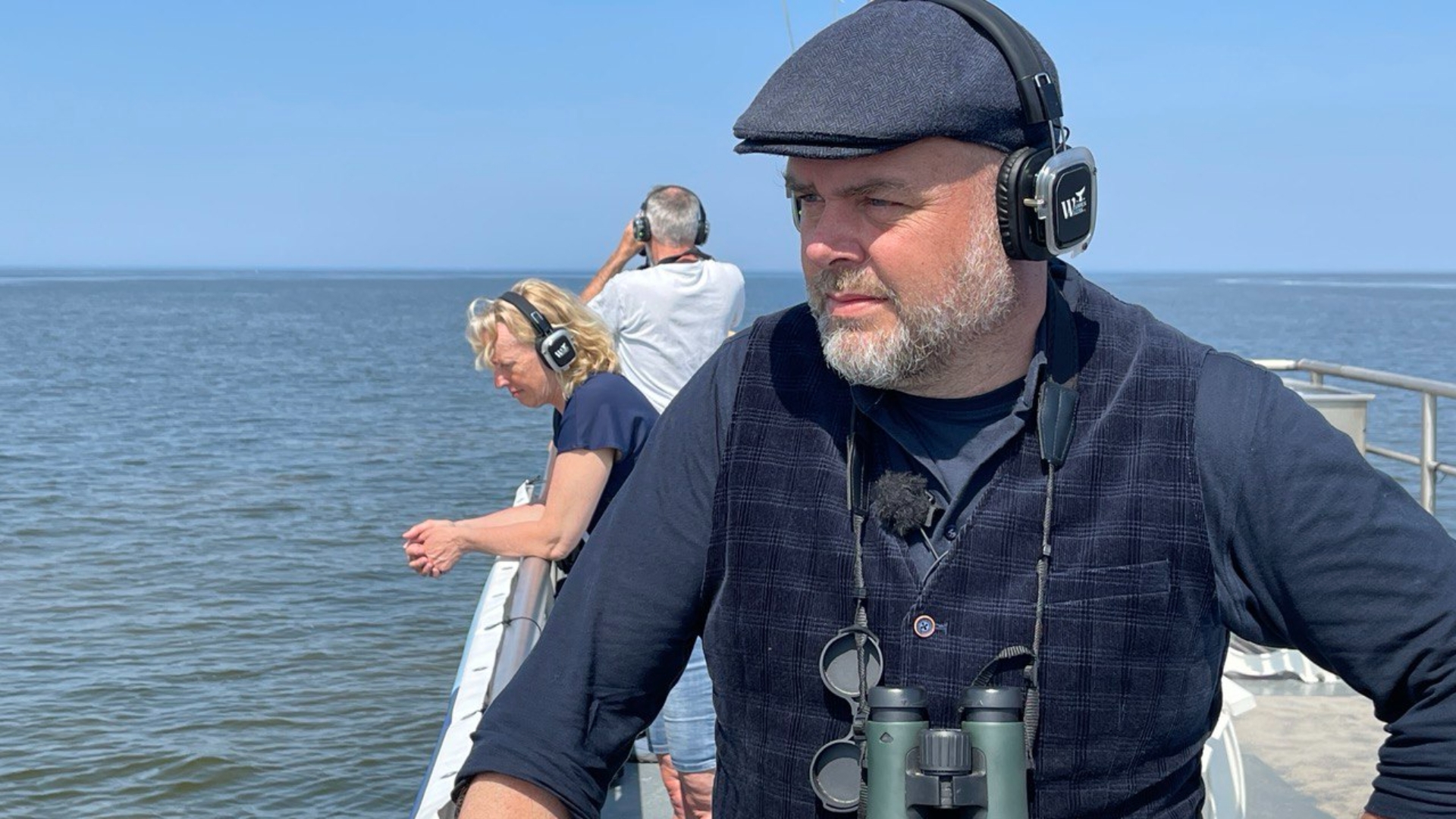 Spanning stijgt tijdens eerste walvisexpeditie op de Waddenzee: 'Ja, nu is-ie weer weg'