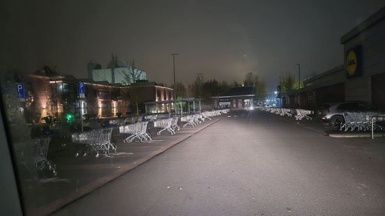 'Wat is dit nou?', gekke stunt bij supermarkt