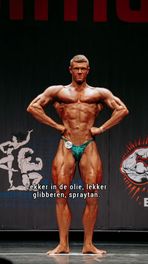 Bodybuilder Bjorn Kroesen (20)