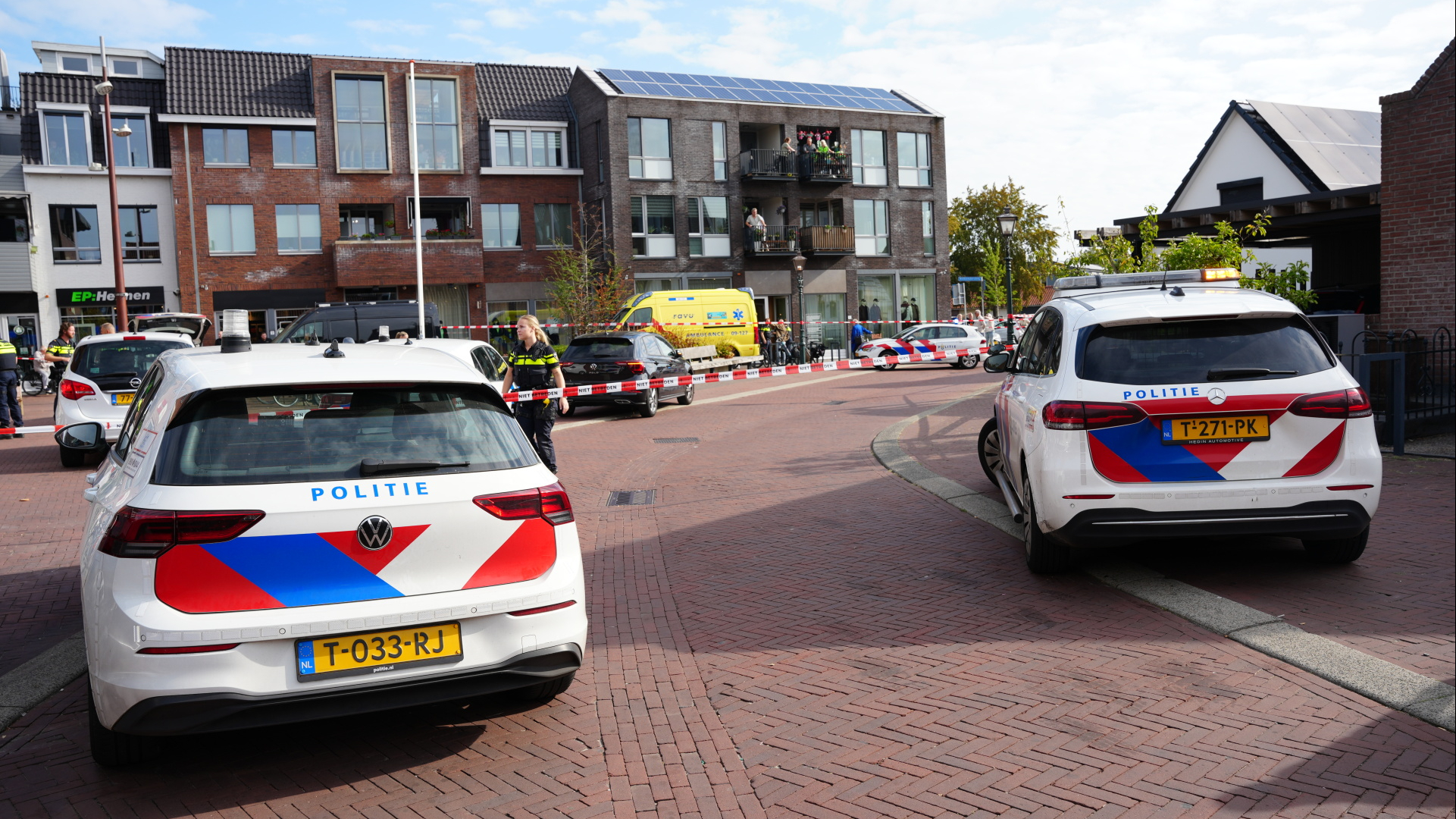 Man met bijl opgepakt in Bunschoten, politie lost schoten
