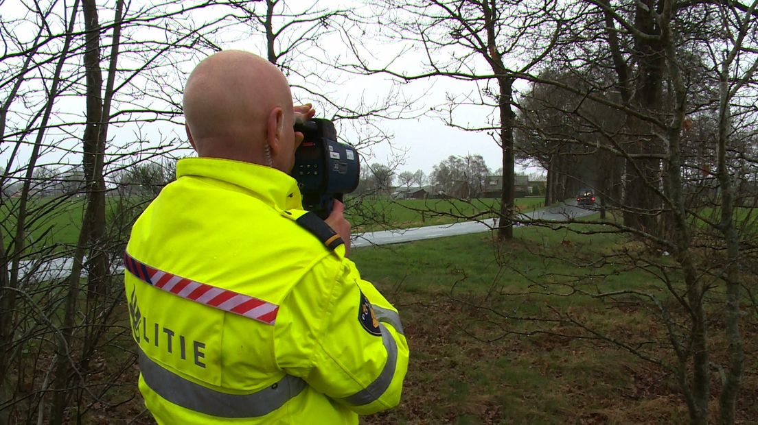 Een 24-jarige man is geflitst bij Nijlande en raakte zijn rijbewijs kwijt (Rechten: archief RTV Drenthe)