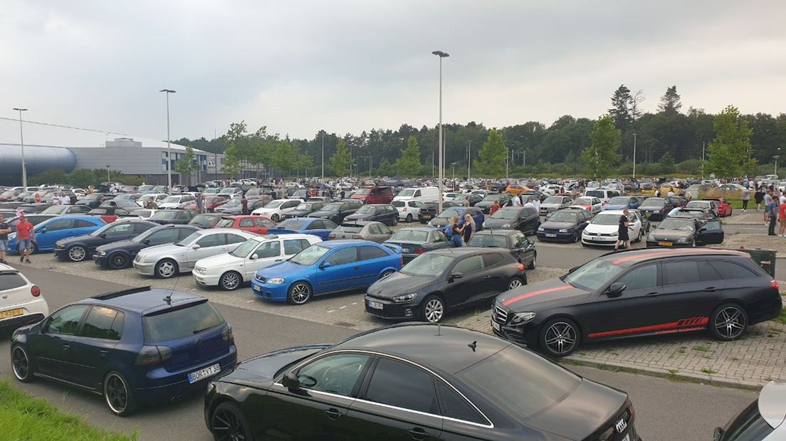 Drukbezochte carmeeting in Enschede