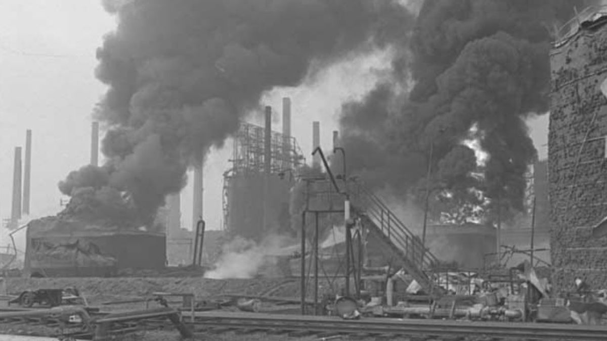 50 jaar later Plof van Pernis: 'Het was de grootste brand sinds het bombardement van 1940'