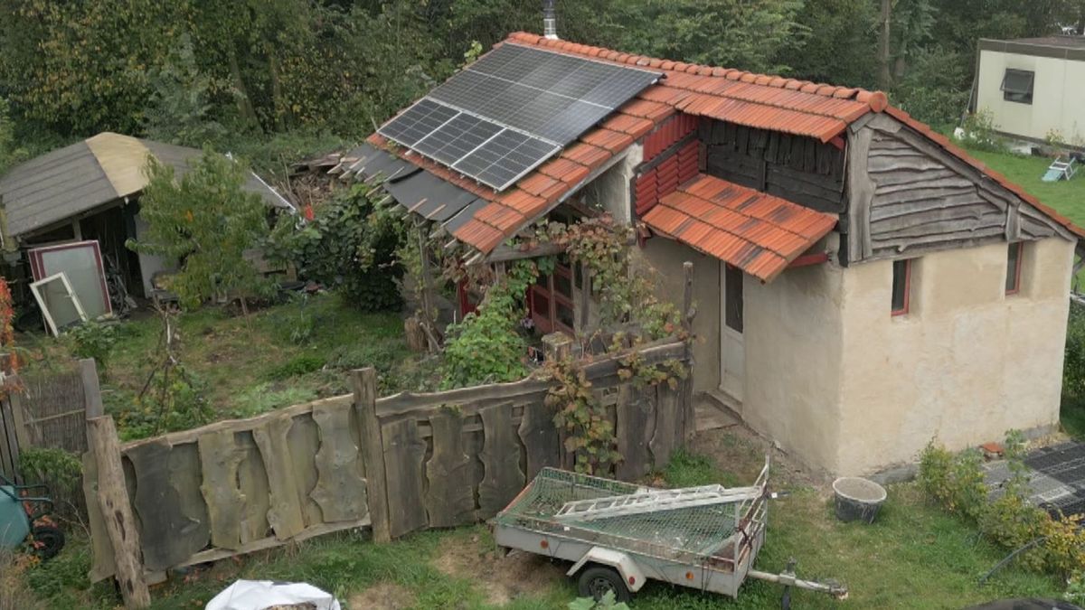 Rob bouwt aan een volledig circulair tiny house
